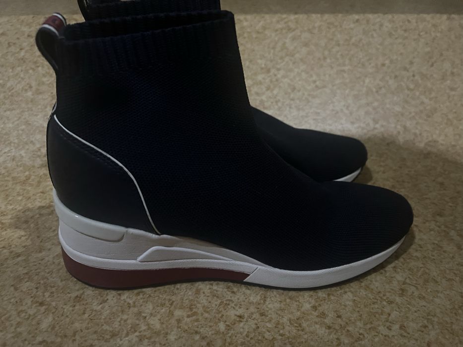 Michael Kors sneakersy granatowe r.40