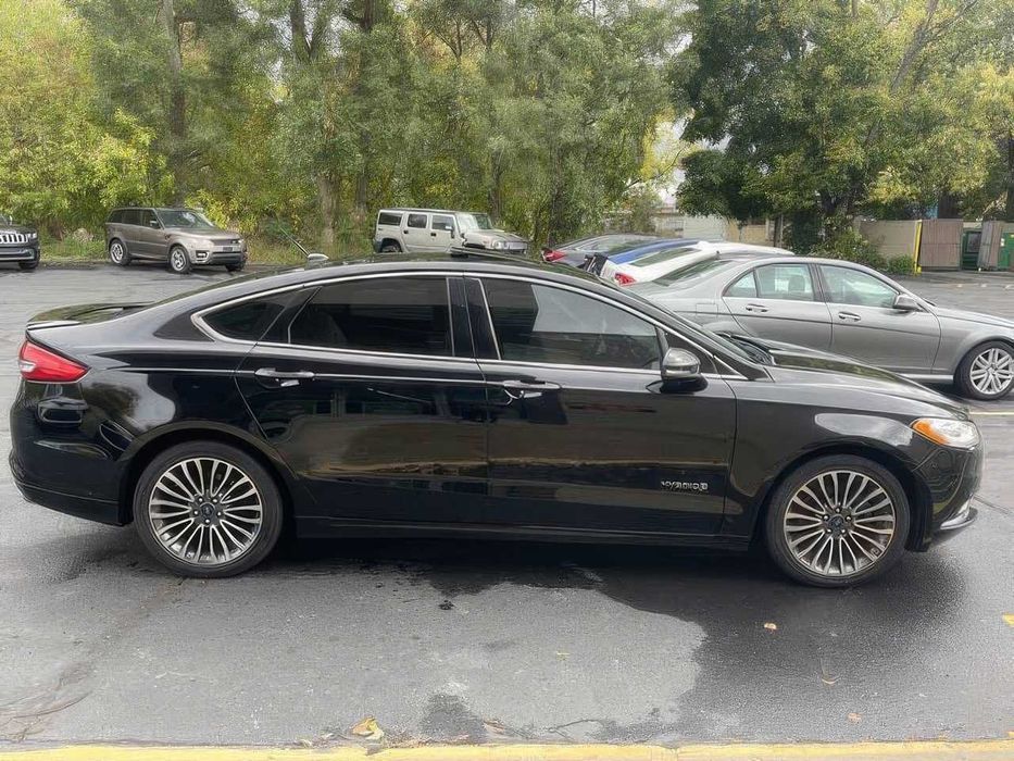 Ford Fusion      2018