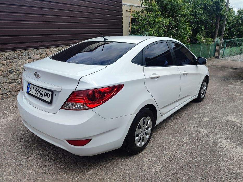 Hyundai accent 1,4 офіційний