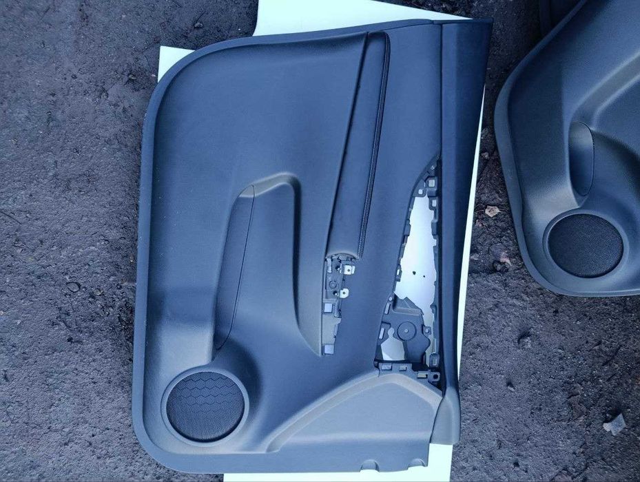 Карта дверей водія Nissan Rogue T32 2.5 2017 перед. лів.