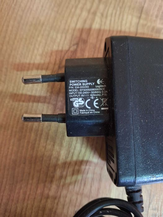 Ładowarka Logitech EFS 8V 625mA