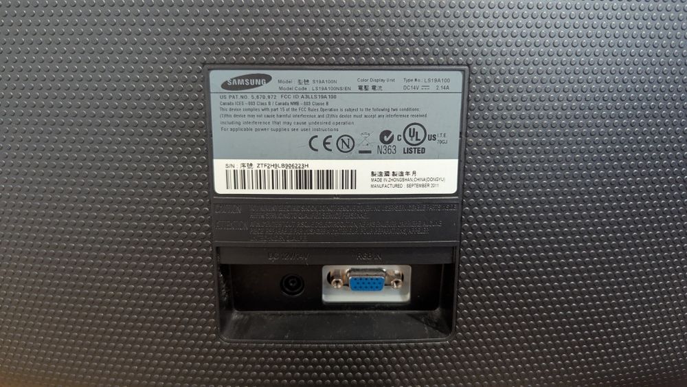 Monitor Samsung SyncMaster SA100 – 19 polegadas