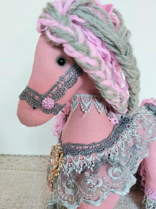 Кінь іграшка ручної роботи