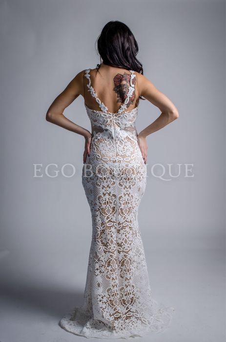 Випускна сукня біла