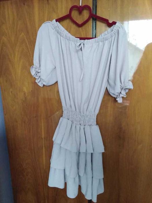 Sukienka pudrowy róż