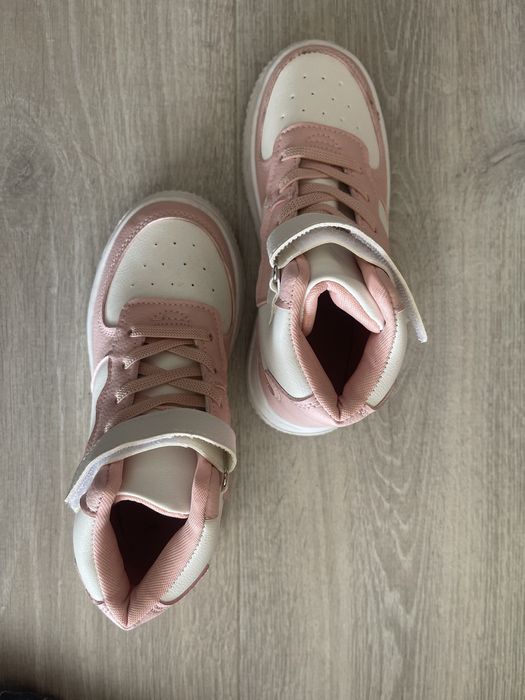 Sapatilhas cano alto para menina