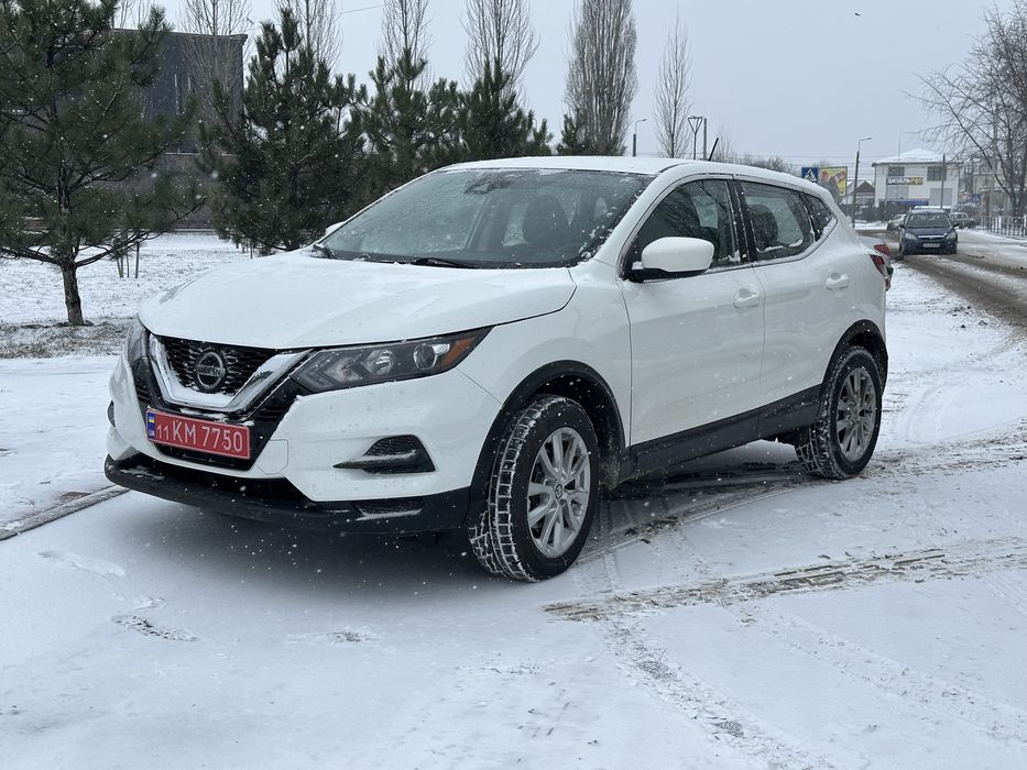 Продам Nissan rogue sport
