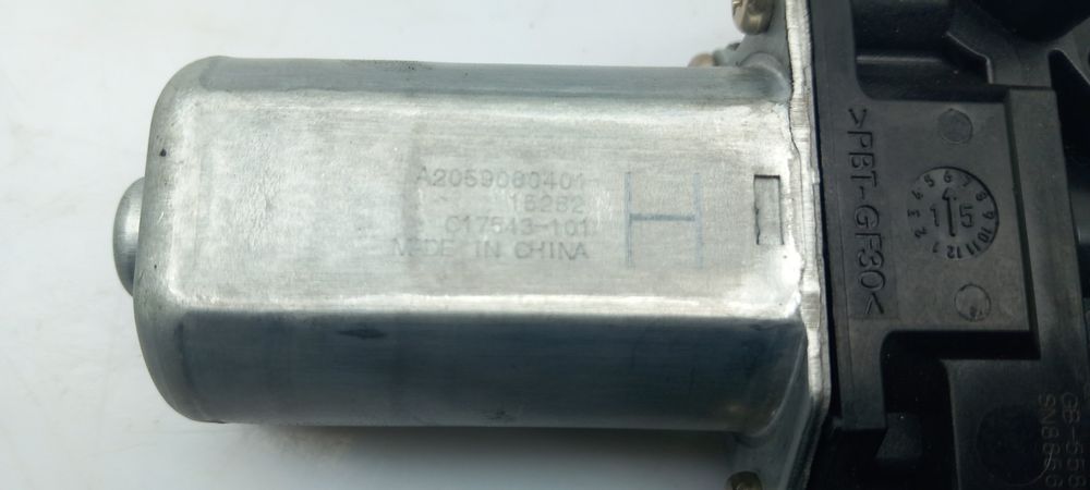 Motor vidro trás direito MERCEDES-BENZ Classe C Carrinha (S205)