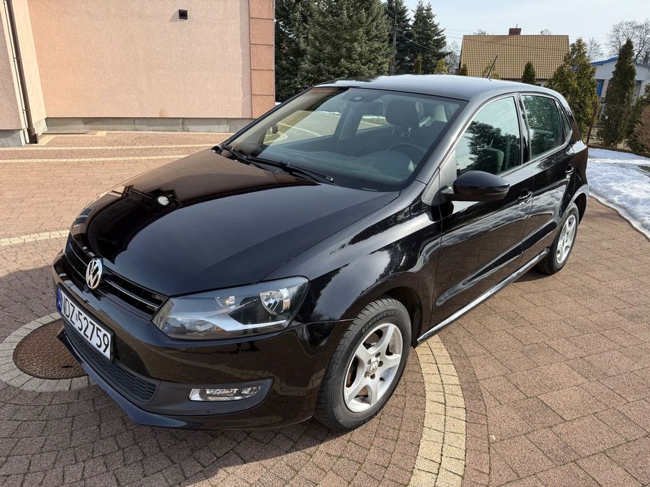 Volkswagen Polo Automatyczna klimatyzacja, podgrzewane fotele, niski przebieg