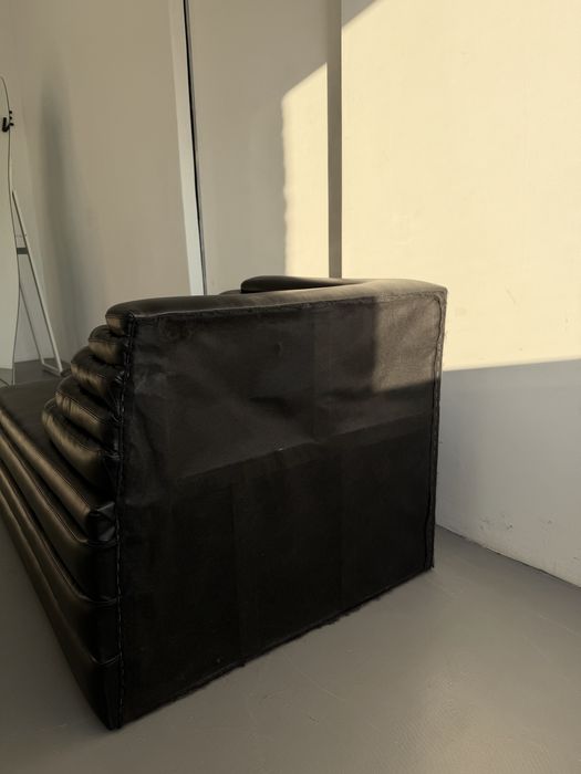 Дизайнерська шкіряна софа