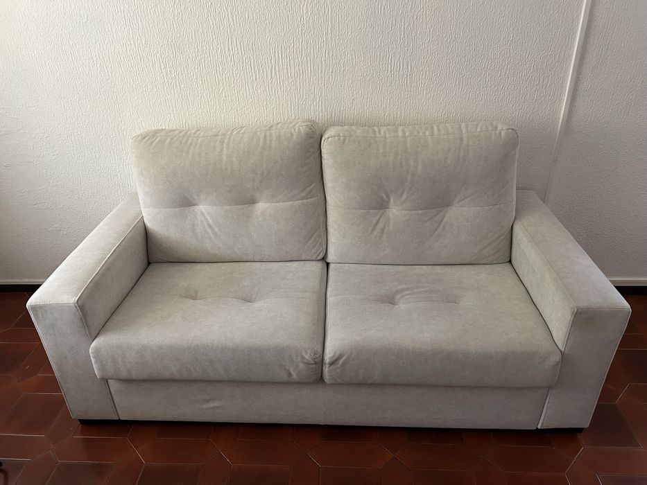 Sofá - 2 lugares