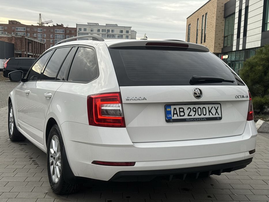 Шкода Октавія 2017 автомат