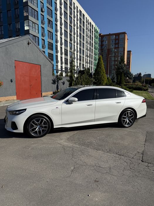 BMW i5 L 35 eDrive 2024