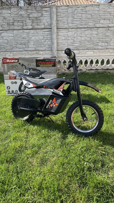 Мотоцикл Razor Dirt rocket MX125