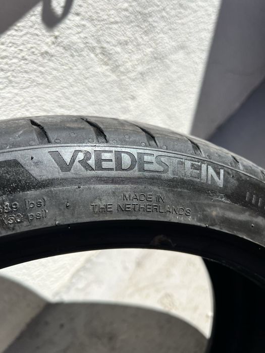 225/40/18 2 pneus