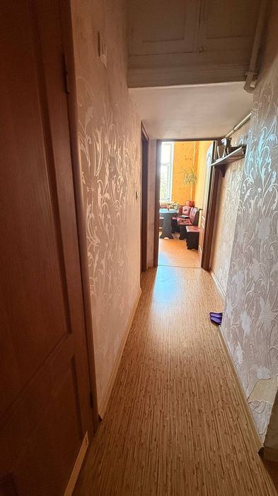 В продажі 2 кімнатна квартира в Центрі,  Сталінка