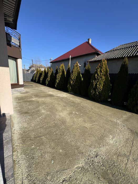 Продаж будинку в Сторожниці