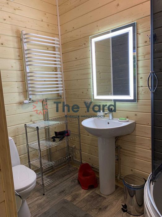 Продаж садиби в с.Верхній Ясенів Верховинський рн Івано-Франківськ обл