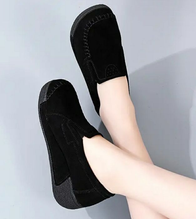 Туфли замшевые на платформе.