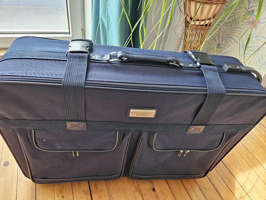 Walizka, Torba podróżna,  na kółkach