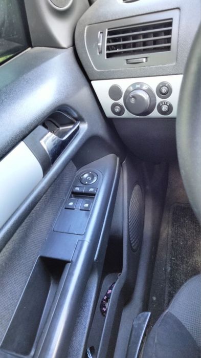 Продам власний автомобіль Opel Astra GTC 2006 рік, 1,3 Дизель 6ст Механіка