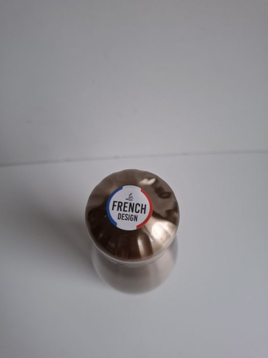 Butelka / termos na napoje 0.5L