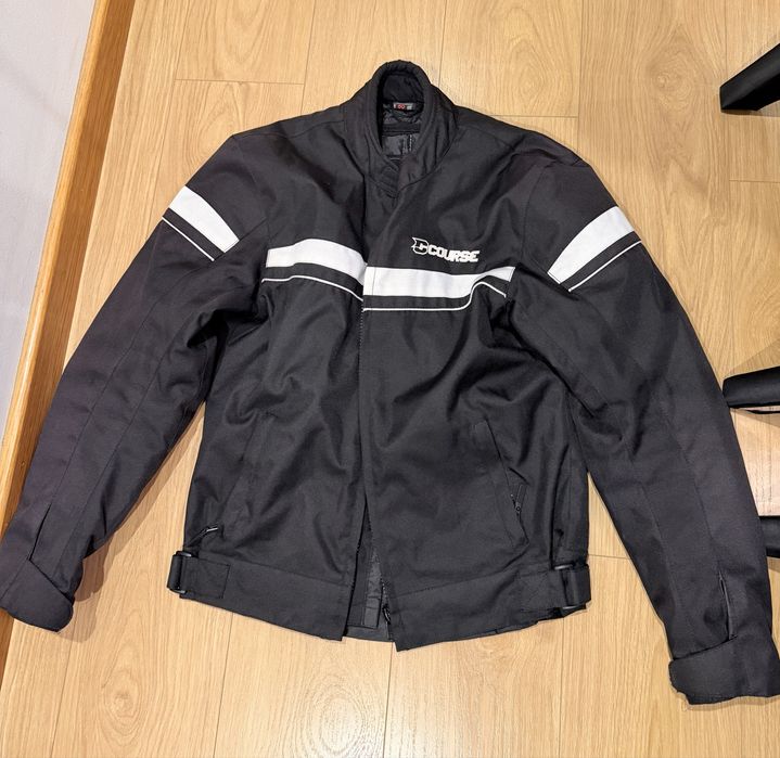 Conjunto mota casaco e calcas