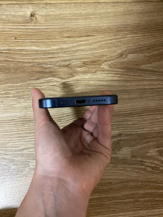 IPhone 15 Pro Blue Titanium