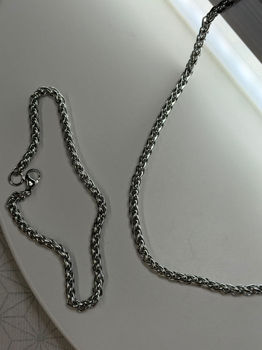 Vendo conjunto De cordão + pulseira masculino