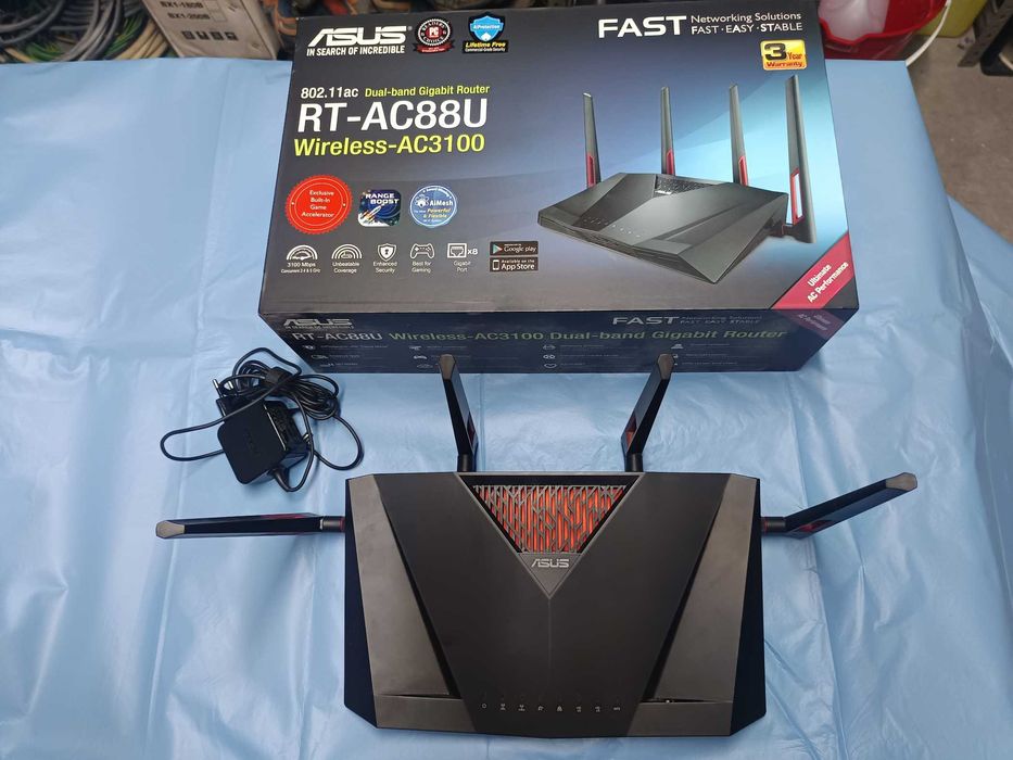 Router ASUS RT-AC88U