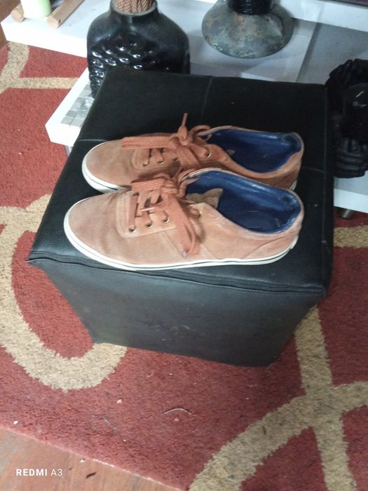 Sapatos polo em bom estado