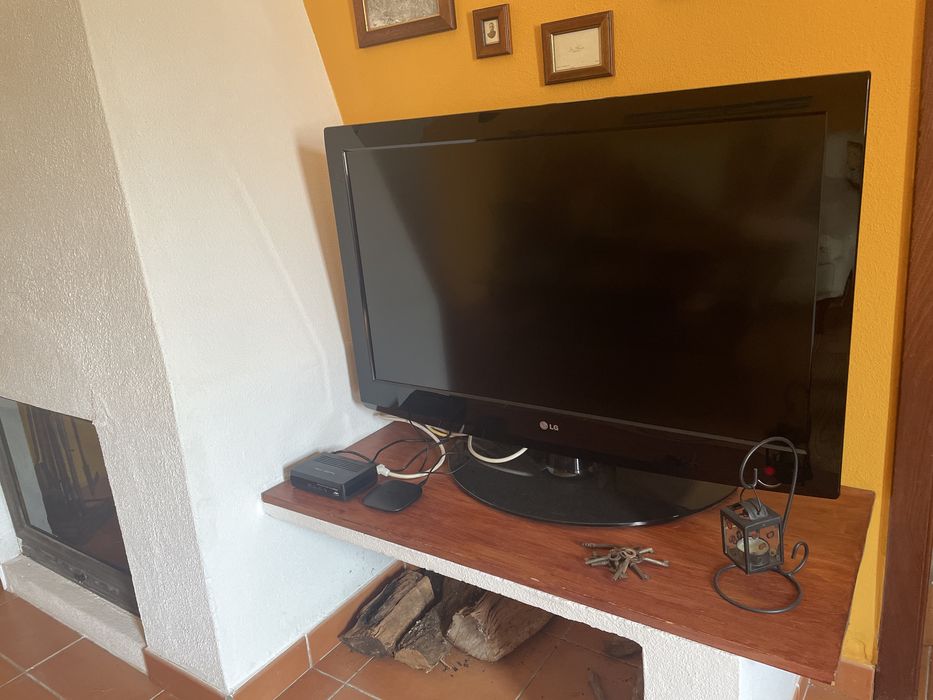 Televisão LG 37”/ 95cm