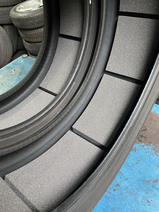 Pneus 255 / 40 R 21 Pirelli