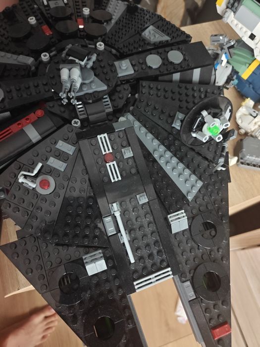 LEGO star wars sokół milenium czarny