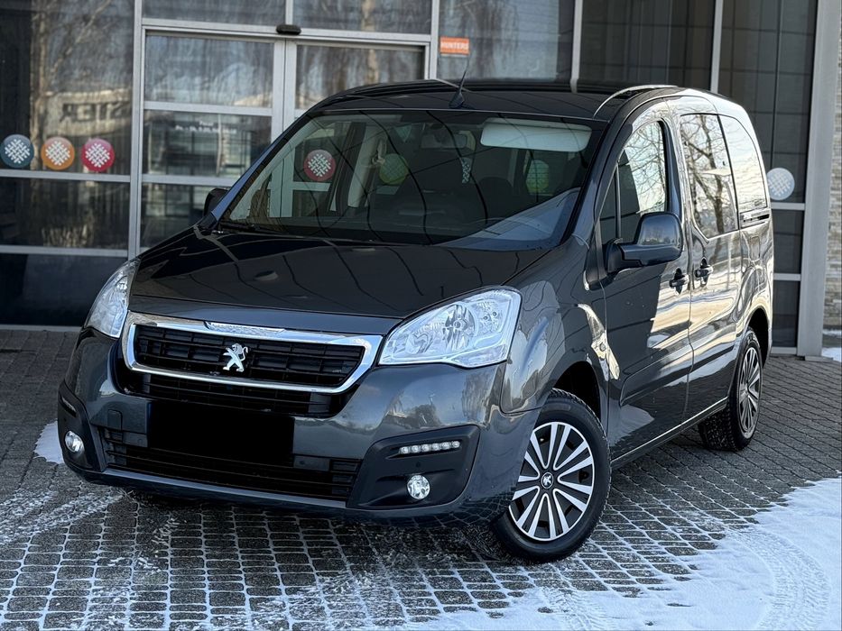 Peugeot Partner 1.2 Benzynka 110Km *2017R*2xDrzwi*Navi*Kamera*Zadbany