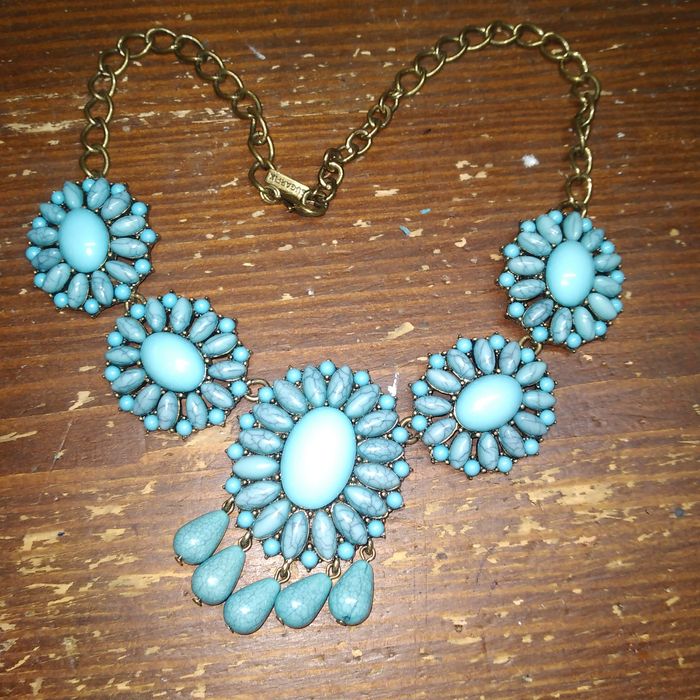 Бусы из натуральных камней.