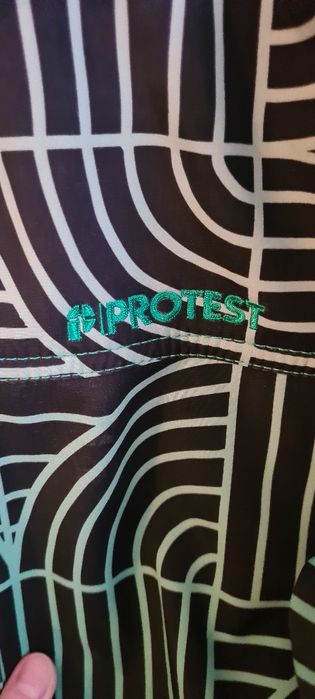 Kurtka chłopięca firmy Protest rozmiar 140