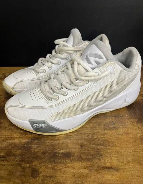 10N. Białe buty do koszykówki Jordan Luka 77 41