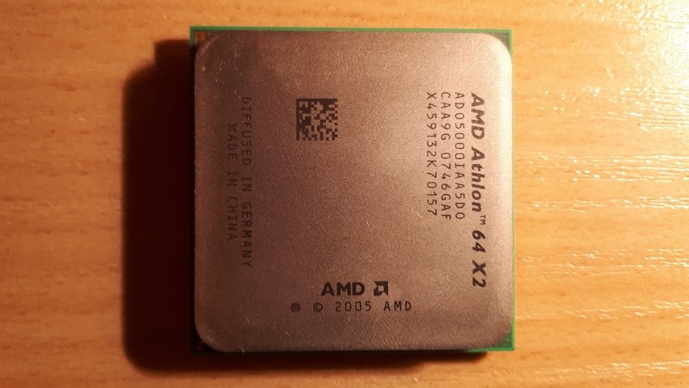 Procesor AMD Athlon 64 X2 5000+ Socket AM2 ADO5000IAA5DO