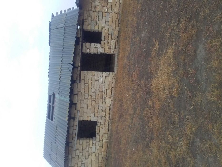 Камень        Продам.