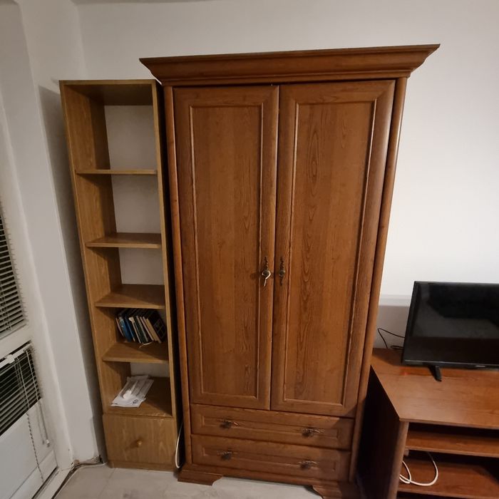 Meble pokojowe ze stołem