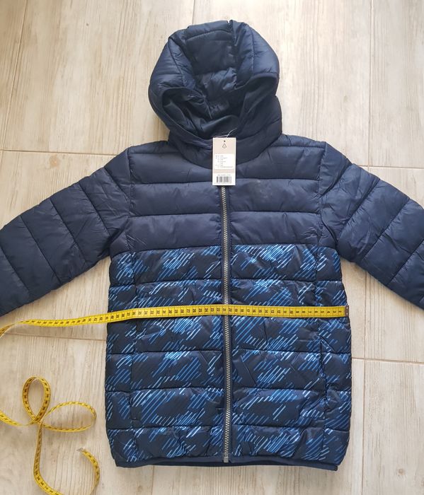 Куртка вітрівка для хлопчика 140 розміру