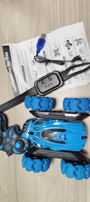 Zdalne sterowany samochód kaskaderski