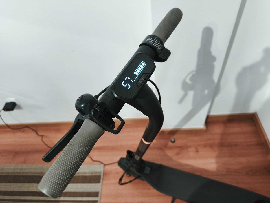 Trotinete Elétrica Segway Ninebot E2 II