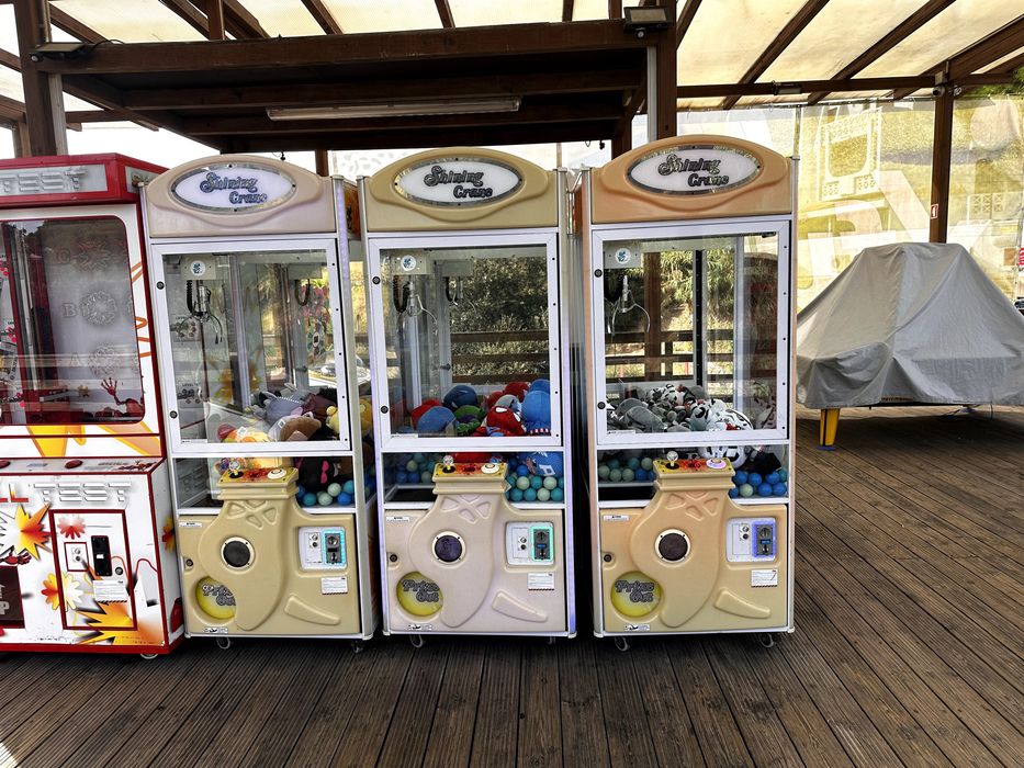 Maquina grua arcade usada