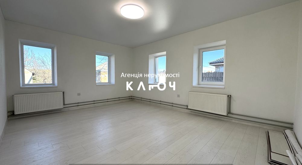 Продаж будинку з новим ремонтом р-н Тихої Гавані!