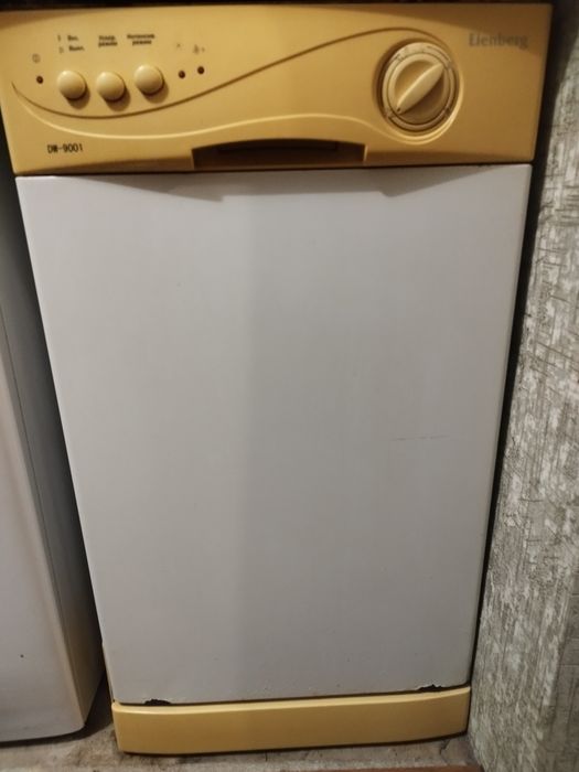 Продам посудомийну машинку