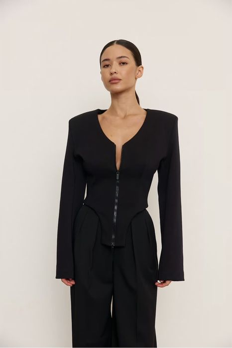 Кофта фігурна з замком Vloria, розмір С, нова