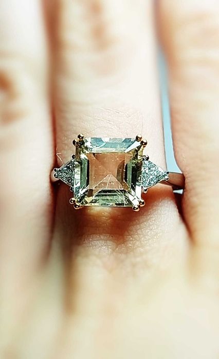 Złoty pierścionek z heliodorem i diamentami (4722)