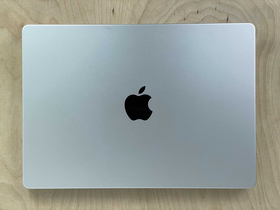 2023 MacBook Pro A2992 14" M3 PRO 36GB 1000GB